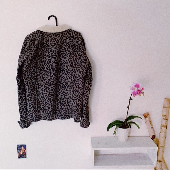 BoohooMAN Special Leopard Jacket Edition 🕺 - Picture 2 of 4